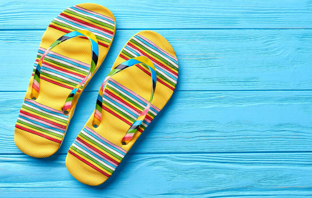 sandalias para playa 2025